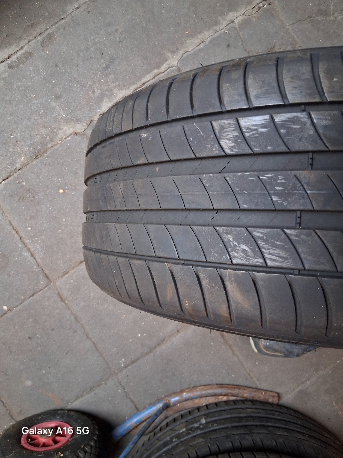 245 50 18 Michelin, Enlèvement, Pneu(s)