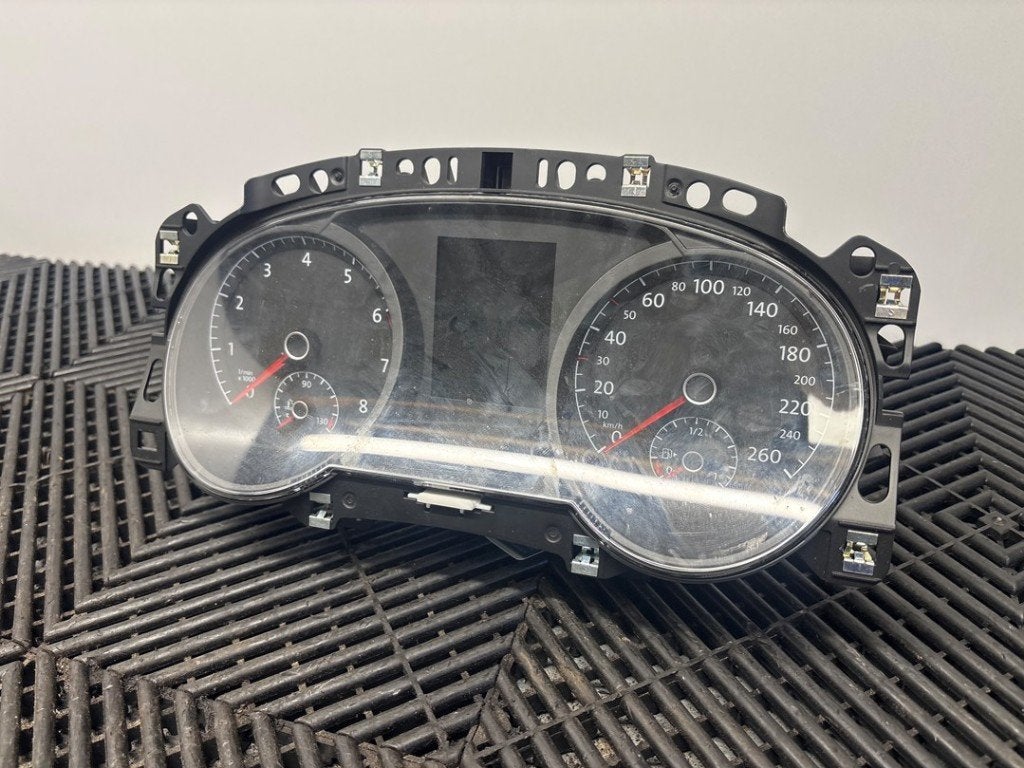 INSTRUMENTS DE BORD Golf Sportsvan (AUVS) (|517920750B|), Volkswagen, Volkswagen AG, Utilisé, Kundenbetreuung@volkswagen.de
