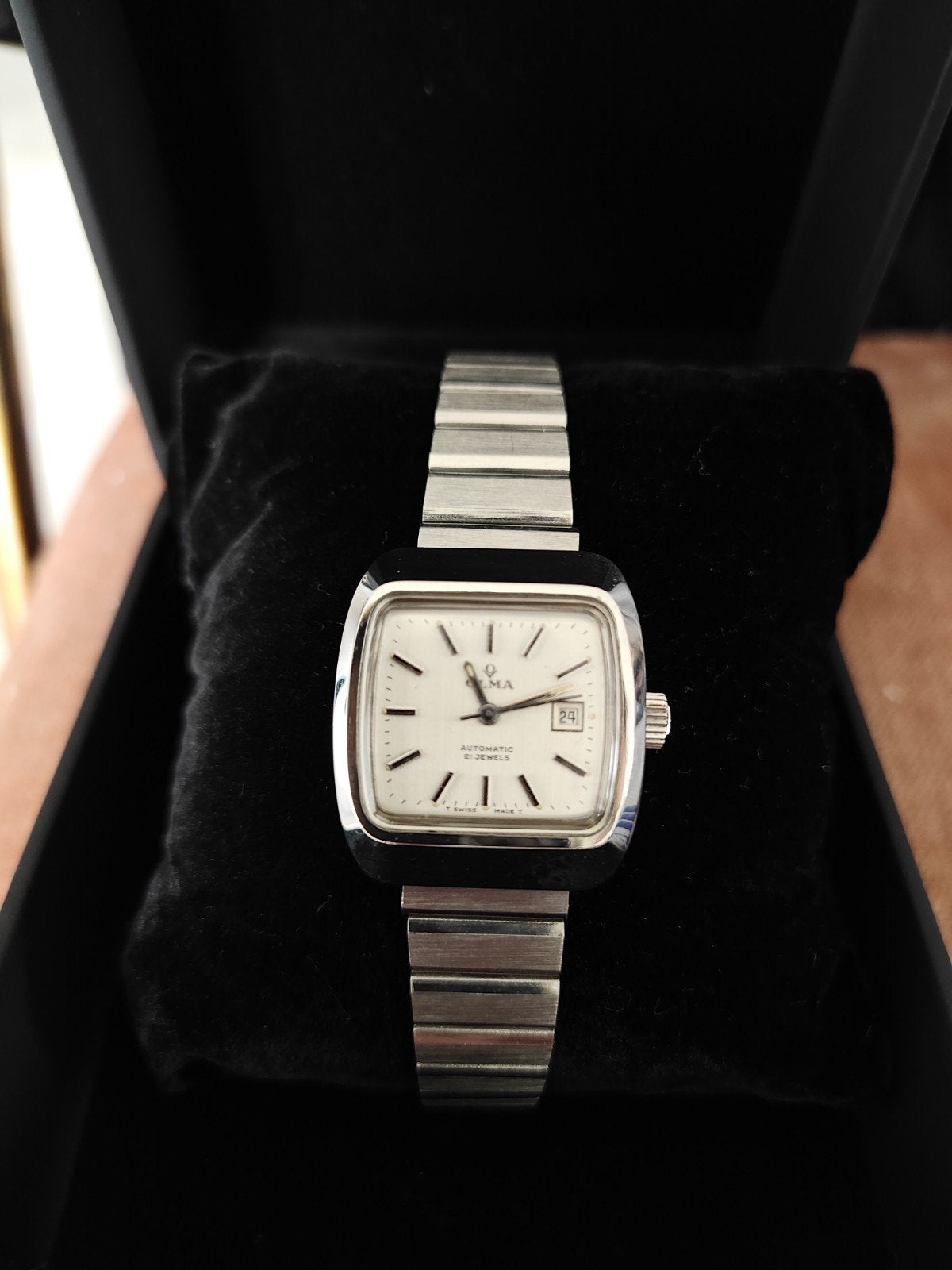 Montre bracelet Olma automatique., Bijoux, Sacs & Beauté, Montre-bracelet, Enlèvement ou Envoi, Acier, 1960 ou plus tard