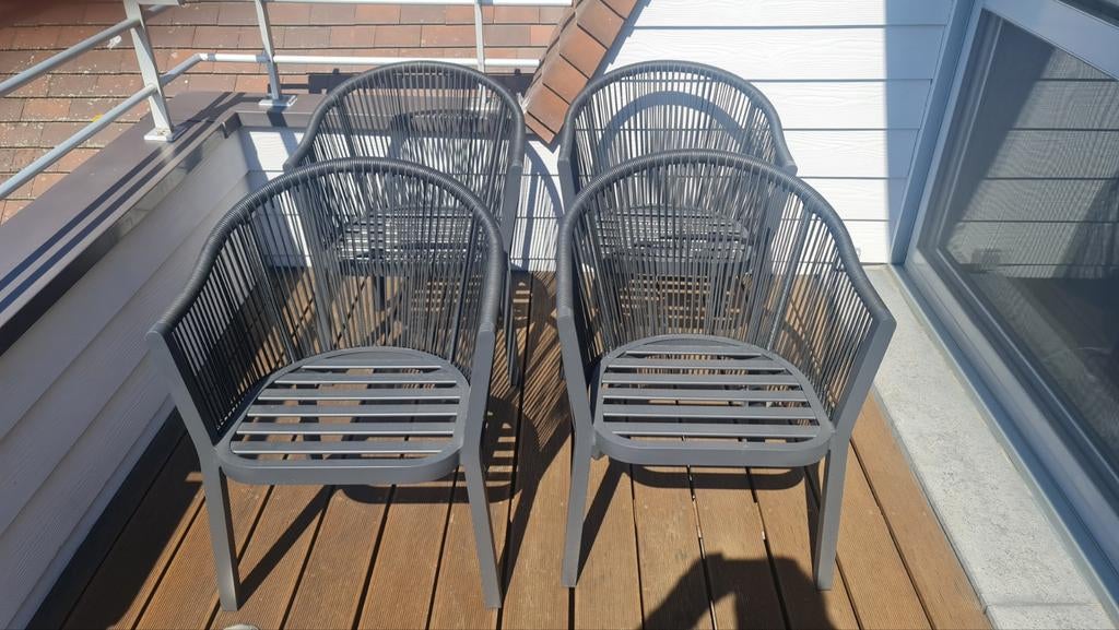 Terras stoelen, Ophalen