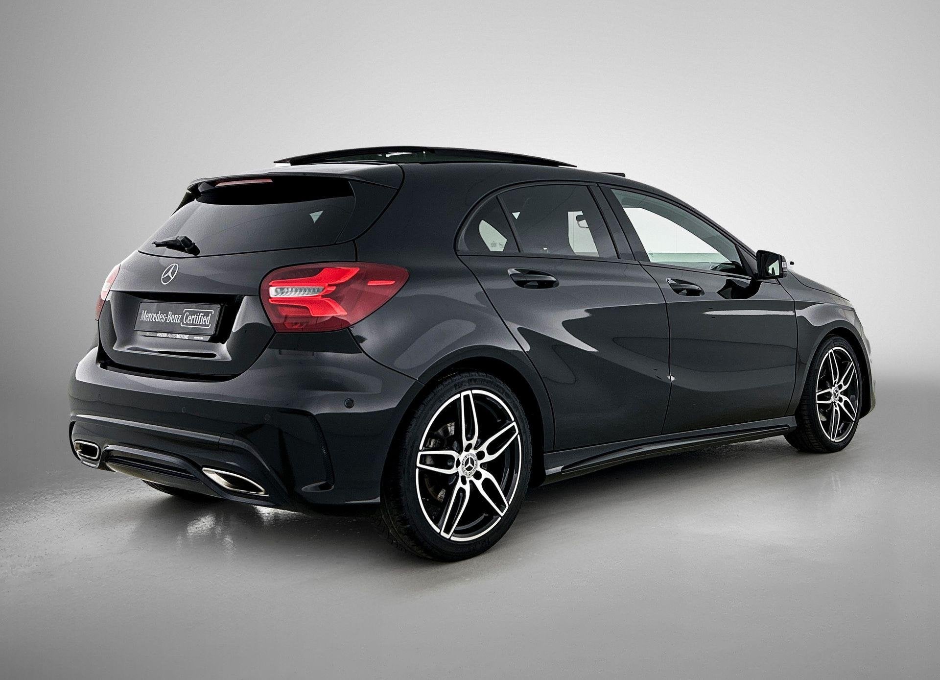 Mercedes-Benz A-Klasse 160 Hatchback AMG Line | Panoramisch, Autos, Entreprise, 5 portes, 5 places, 102 ch