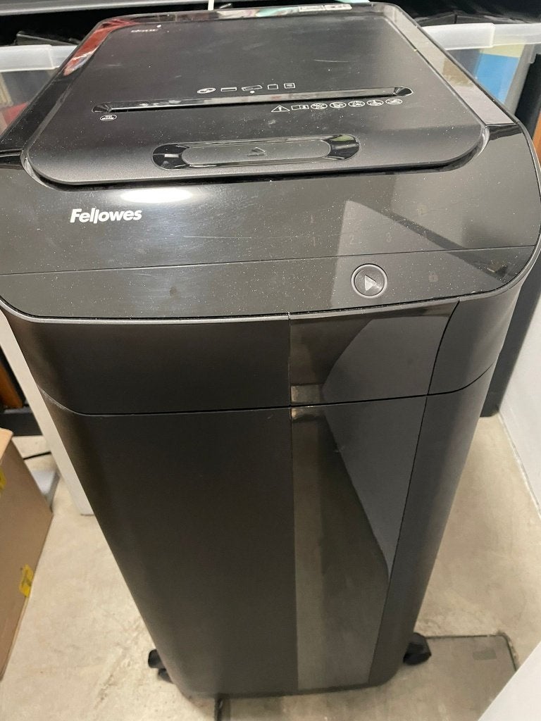 Déchiqueteuse de papier professionnelle Fellowes AutoMax550C, Enlèvement, Utilisé, Autres types