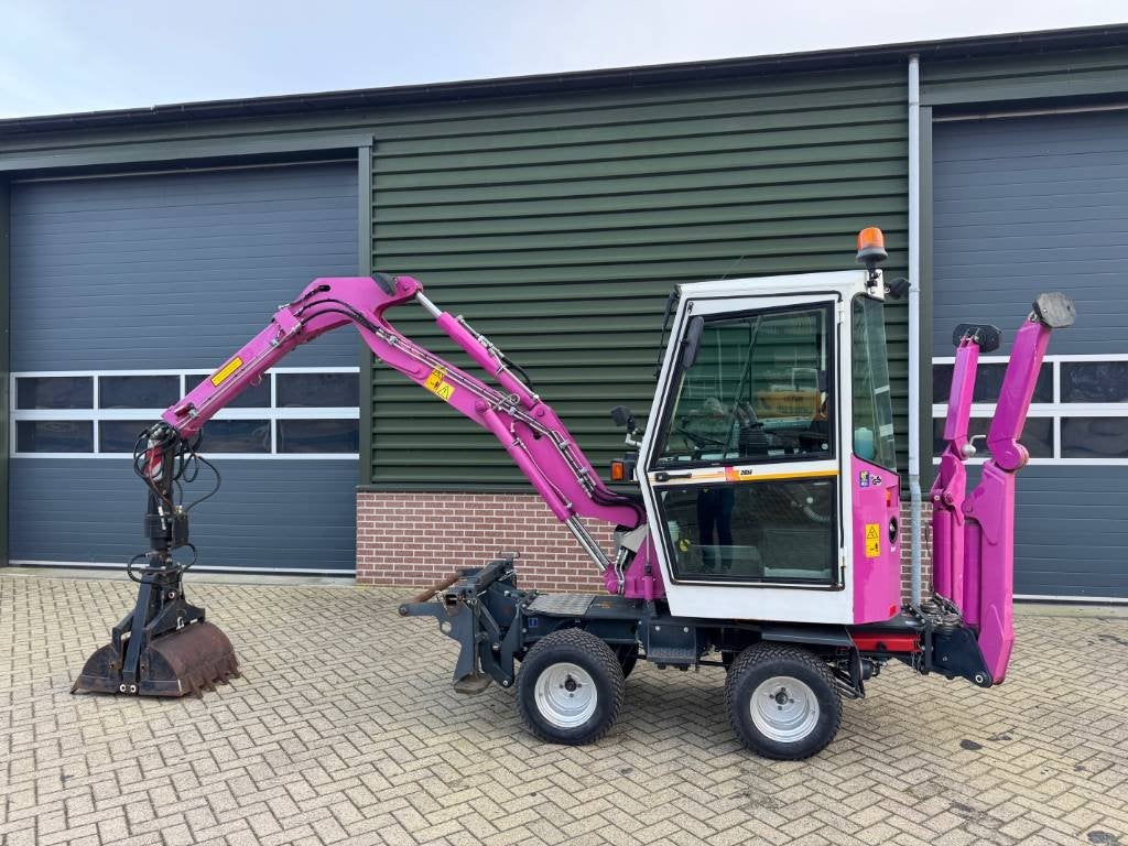 Boki 2651 (bj 2009), Zakelijke goederen, Graafmachine