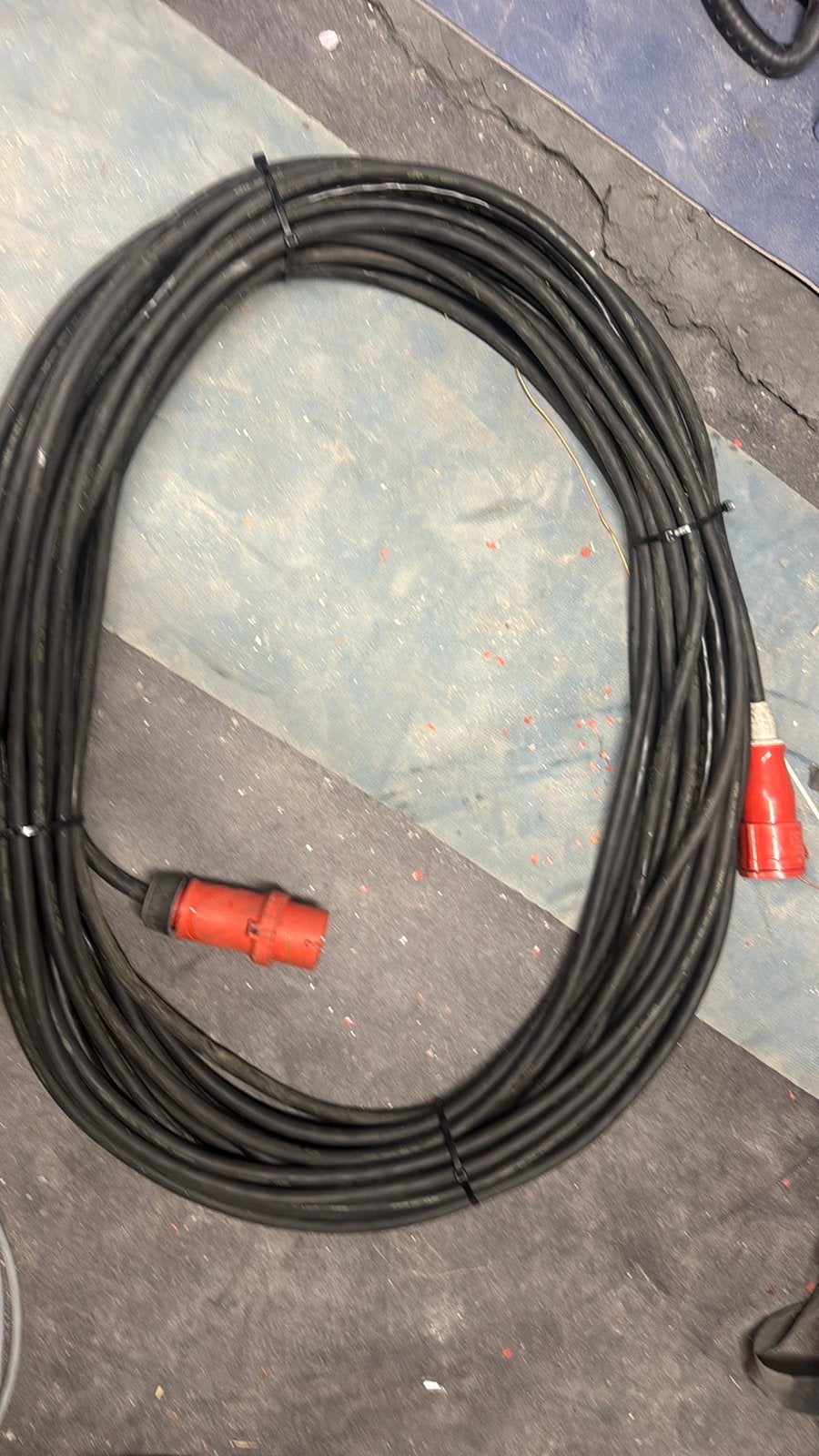 32A verlengkabel 22M, Doe-het-zelf en Bouw, Ophalen, Gebruikt, Kabel of Snoer
