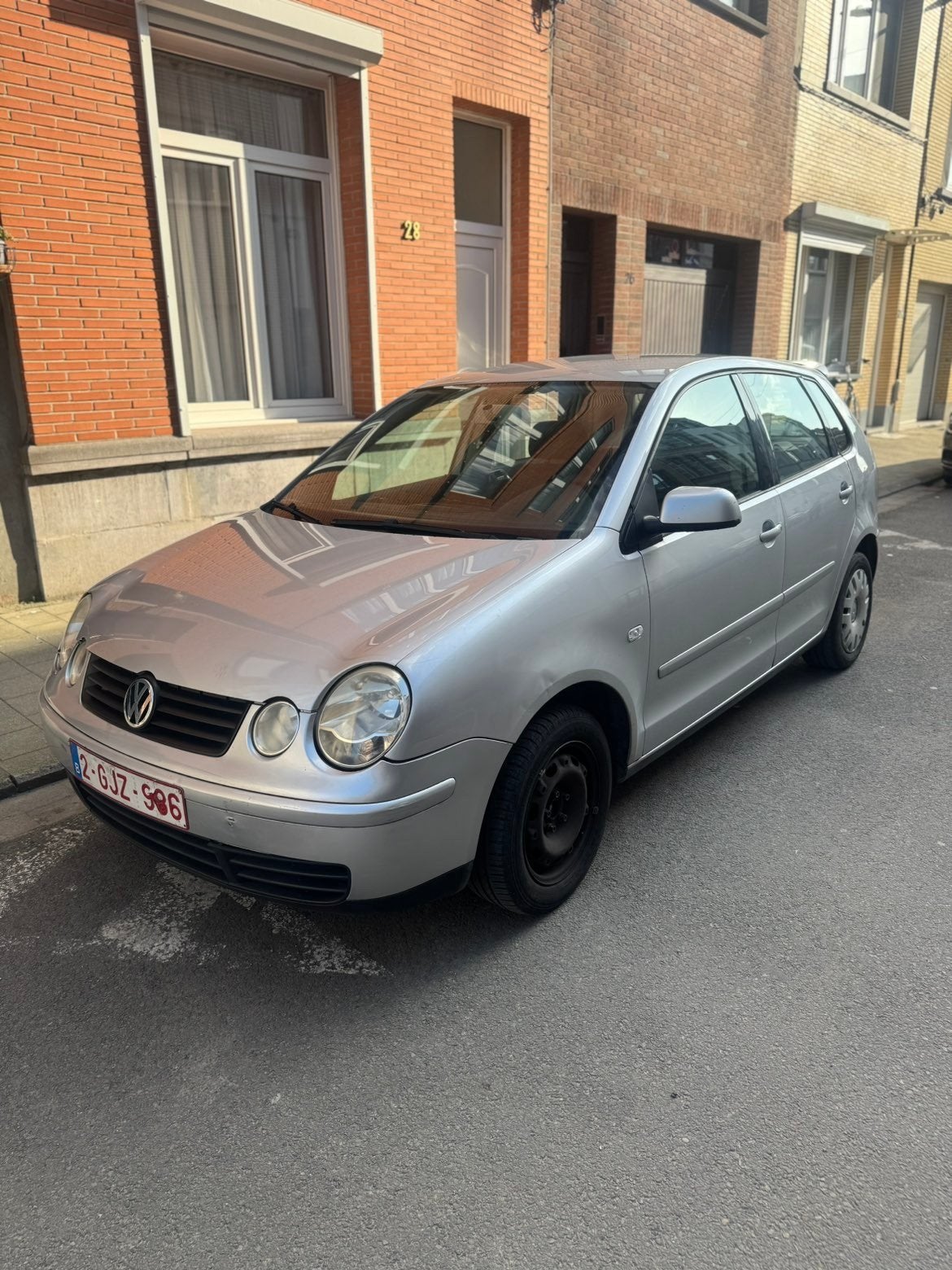 Volkswagen Polo 1.2 benzine uit 2003, Autos, Achat, Entreprise, Boîte manuelle, Noir