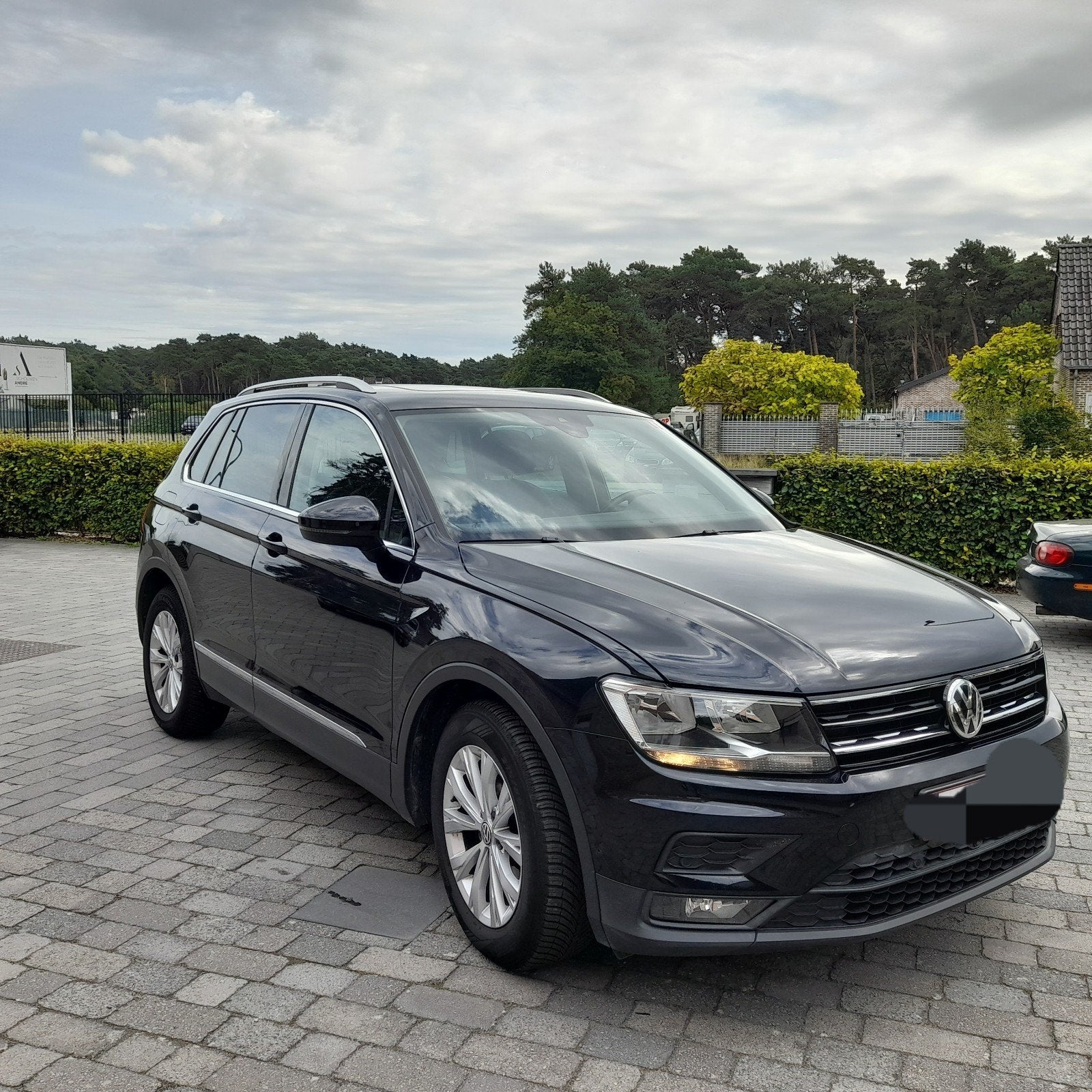 volkswagen tiguan 1.4 TSI zwart, Auto's, Zwart, Leder, 1395 cc, Handgeschakeld