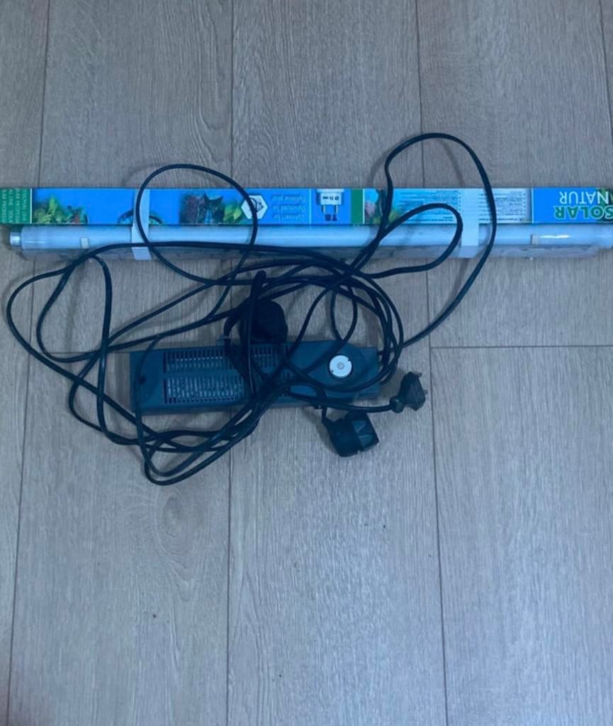 Lampe pour aquarium avec deux tubes neons, Animaux & Accessoires, Enlèvement, Comme neuf