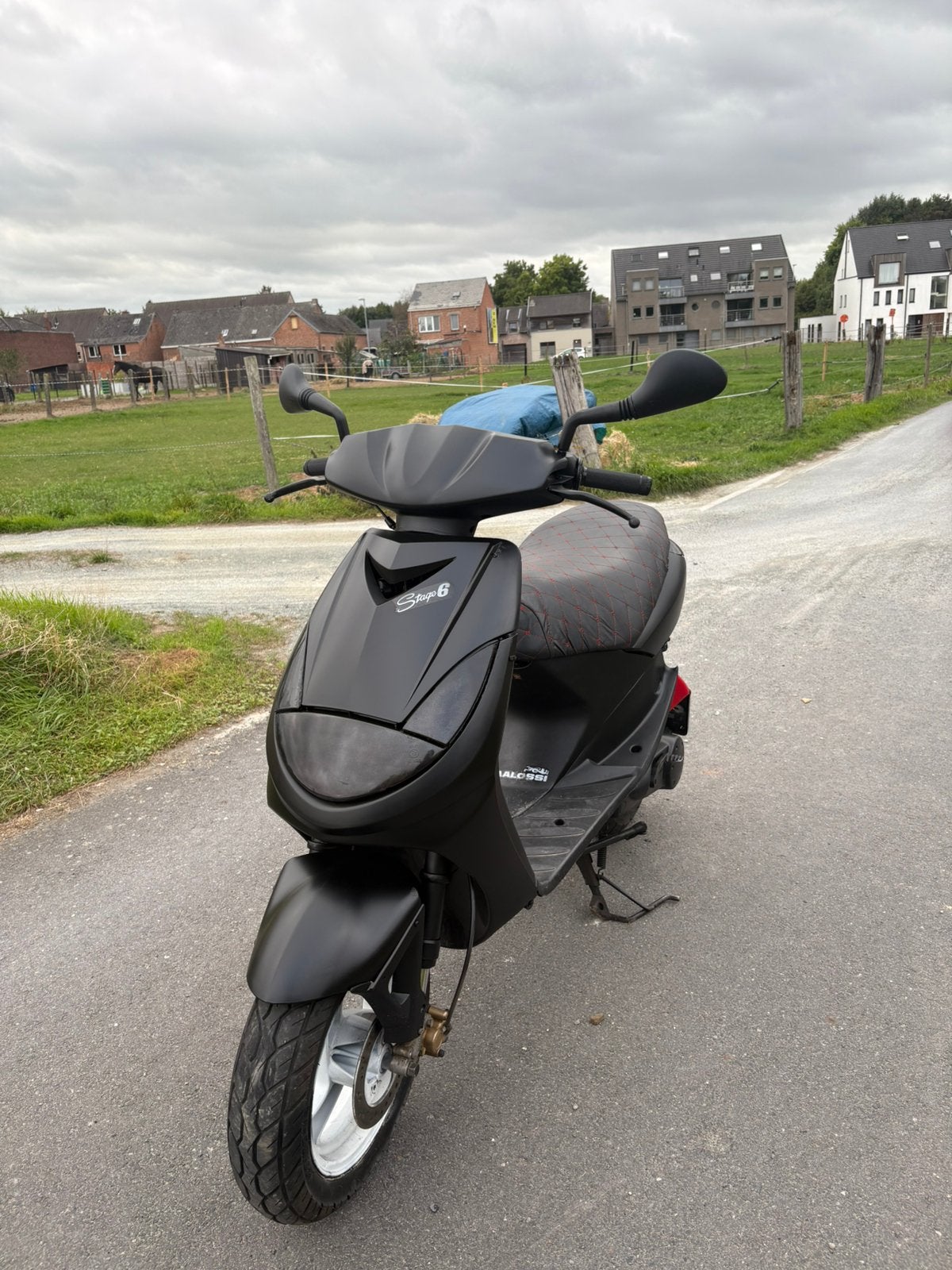 Peugot vivacity  sport, Fietsen en Brommers, Ophalen, Tweetakt, 70 cc, Klasse A (25 km/u)
