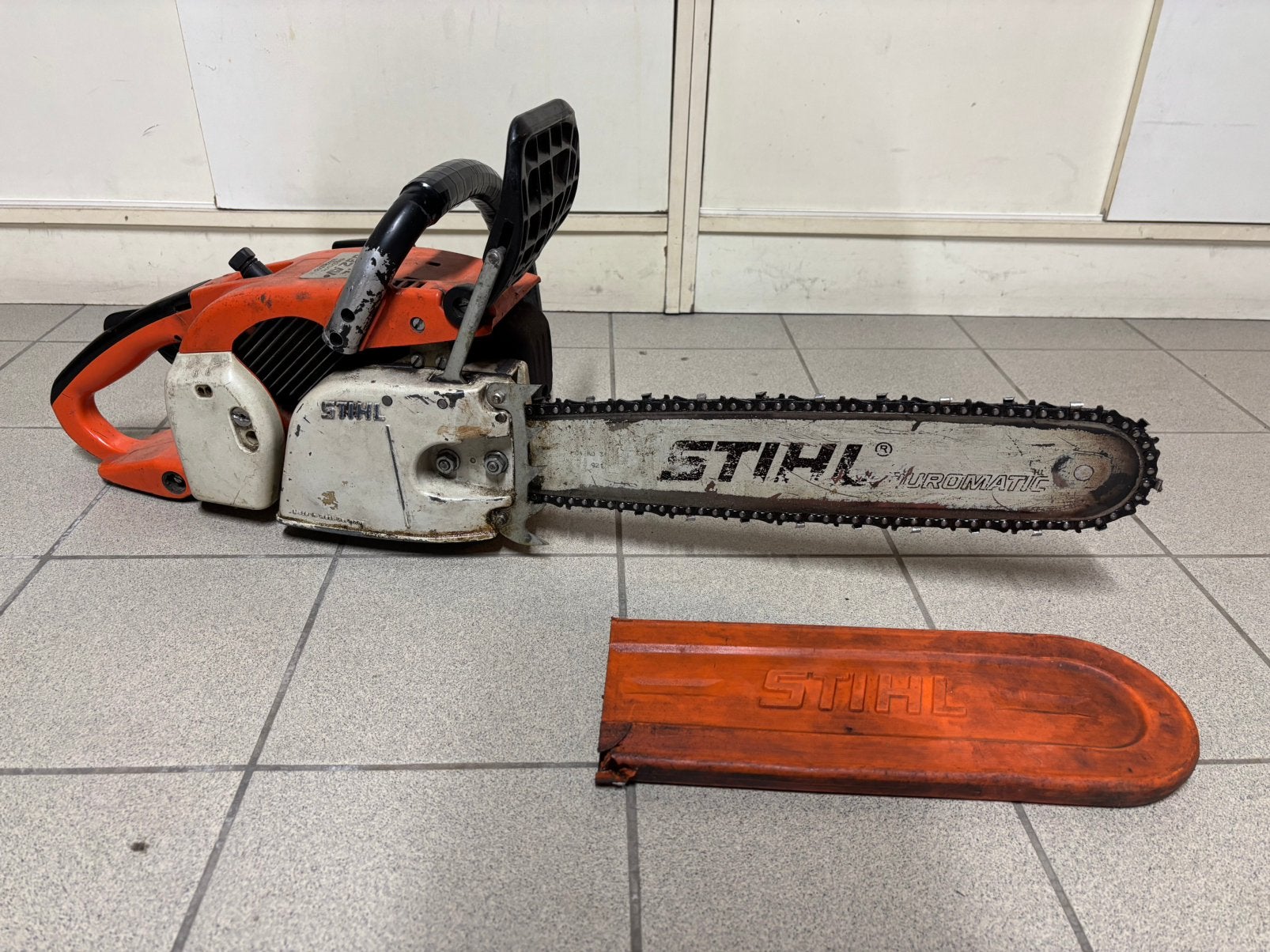 Stihl kettingzaag 032 AV, Enlèvement, Comme neuf, Tronçonneuse