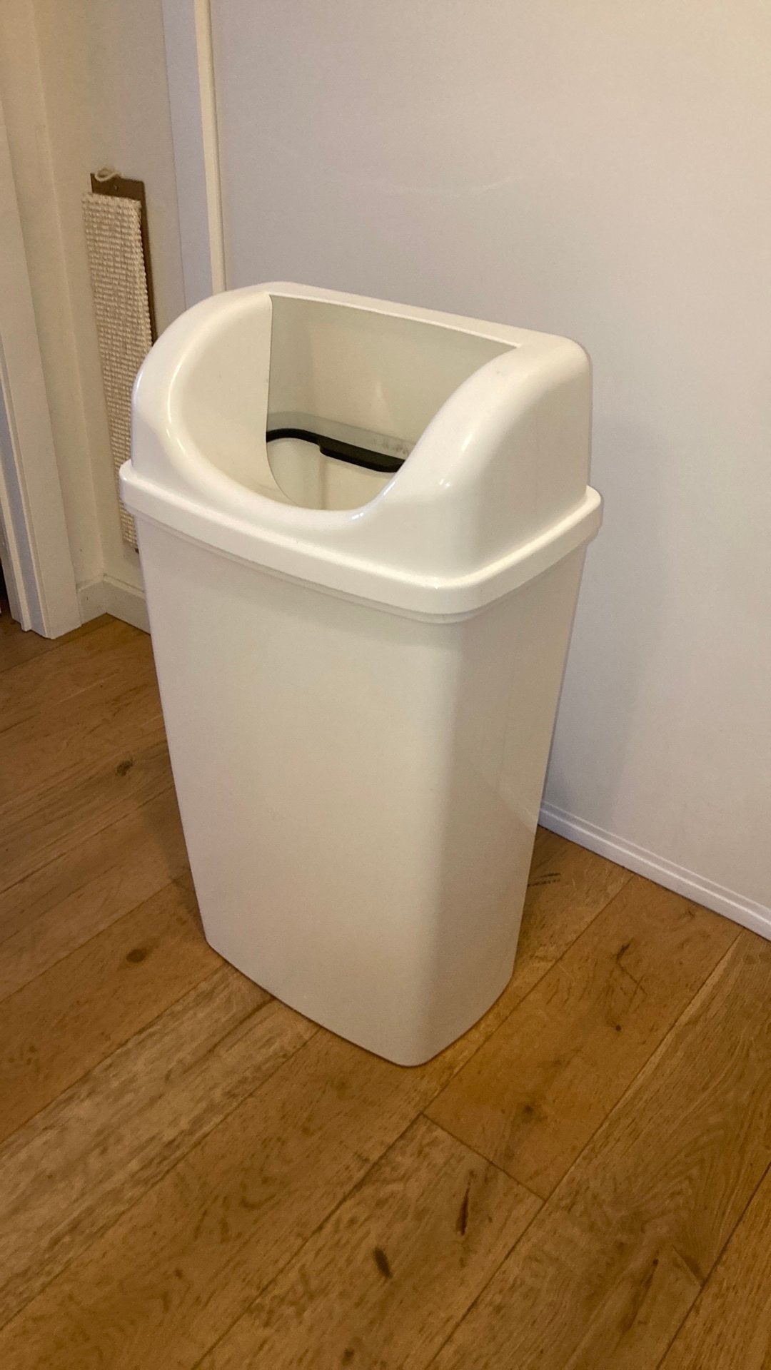 Witte vuilnisbak van 50 liter, Huis en Inrichting, Ophalen, Zo goed als nieuw