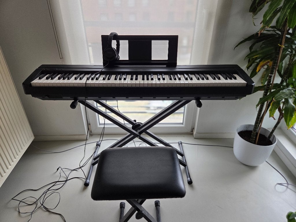 Piano Yamaha P45 - kit complet, Musique & Instruments, Pianos, Digital, Enlèvement, Utilisé, Piano