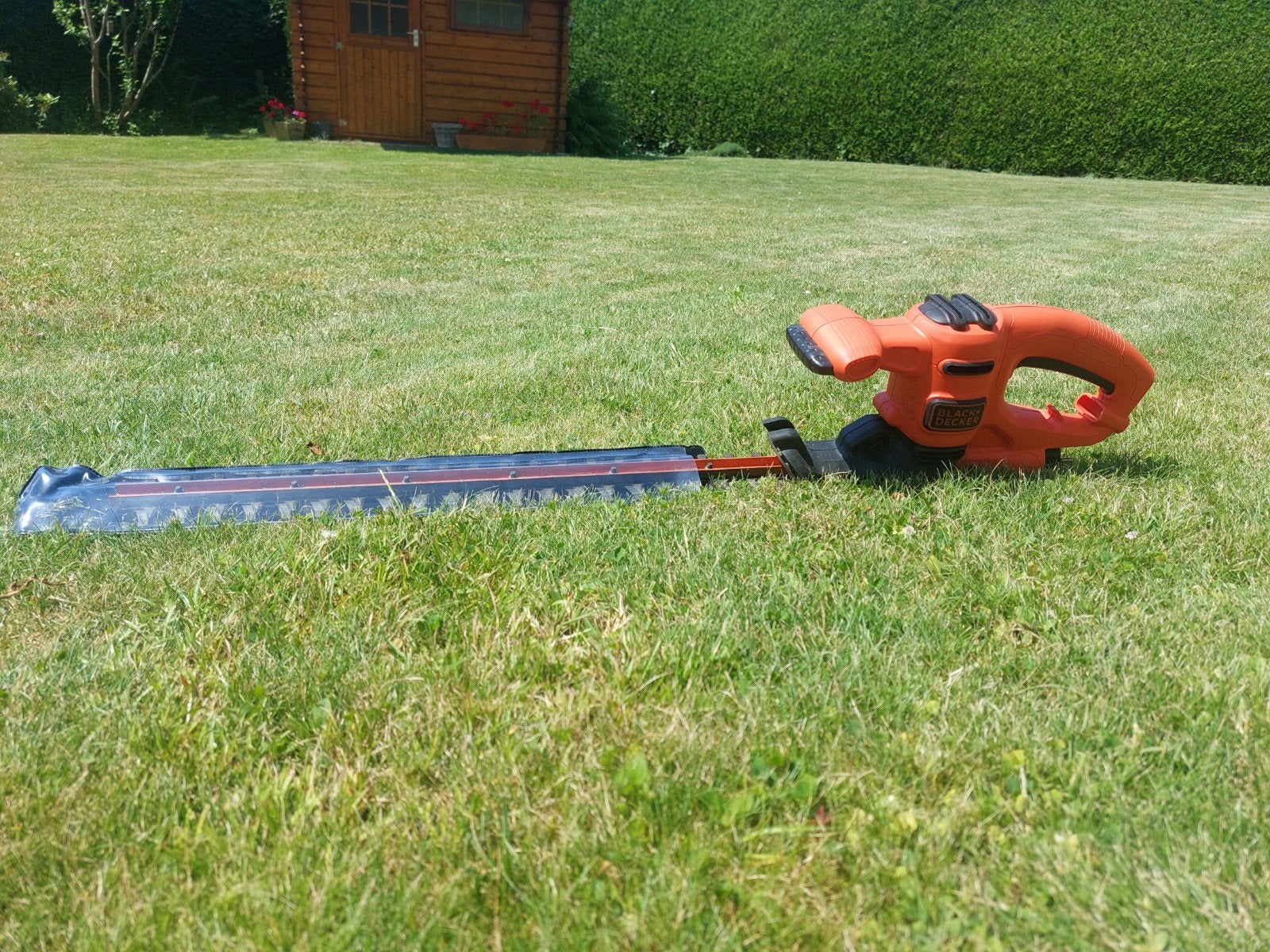 Heggenschaar Black+Decker 2025, Ophalen