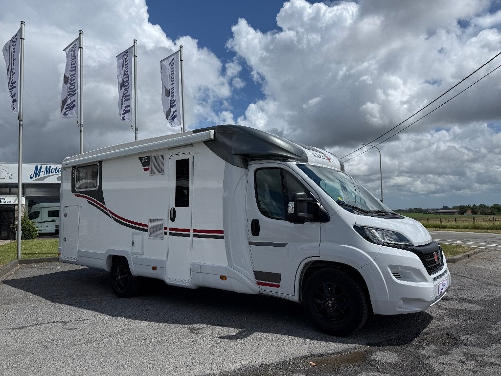 Ilusion XMK 740 | Twinbedden + Hefbed, Caravans en Kamperen, Caméra de recul, Fiat, Elektrische ramen, Bedrijf