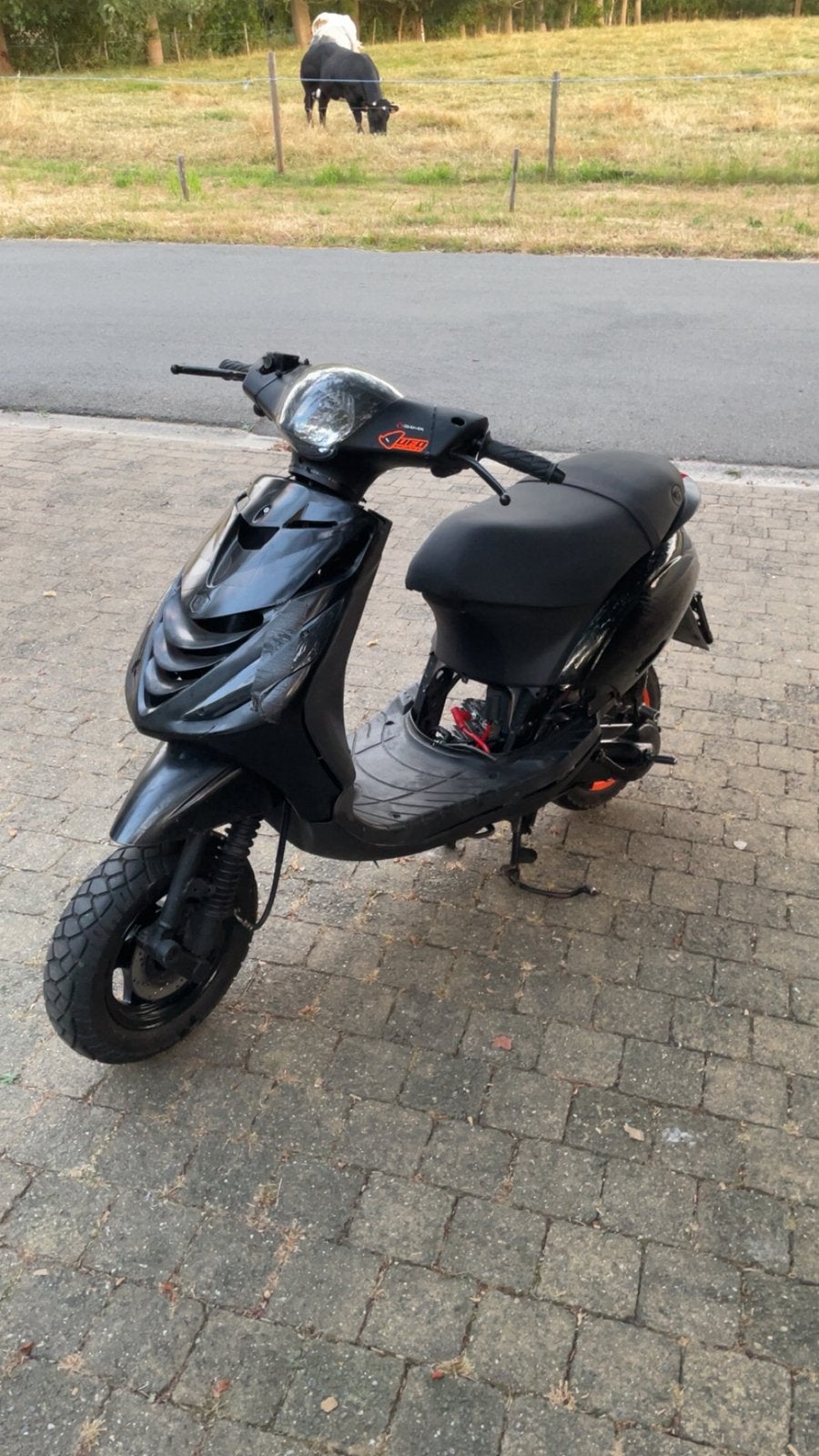 Zip 2t 70cc, Ophalen, Zo goed als nieuw, Zip