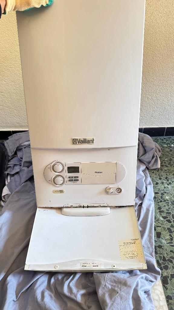 Chaudière gaz murale Vaillant atmoTEC plus – Chauffage., Ophalen