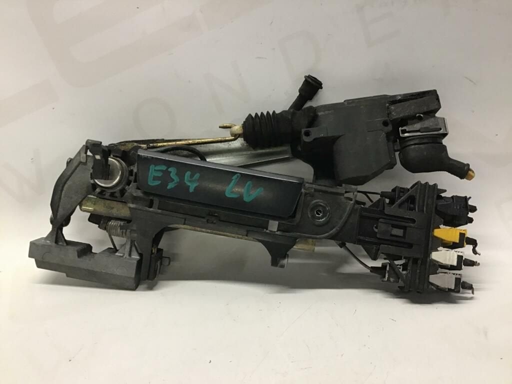 Portiergreep linksvoor buiten BMW E34 ('88-'95) 51268351284, Auto-onderdelen, Gebruikt, -, Deur, -