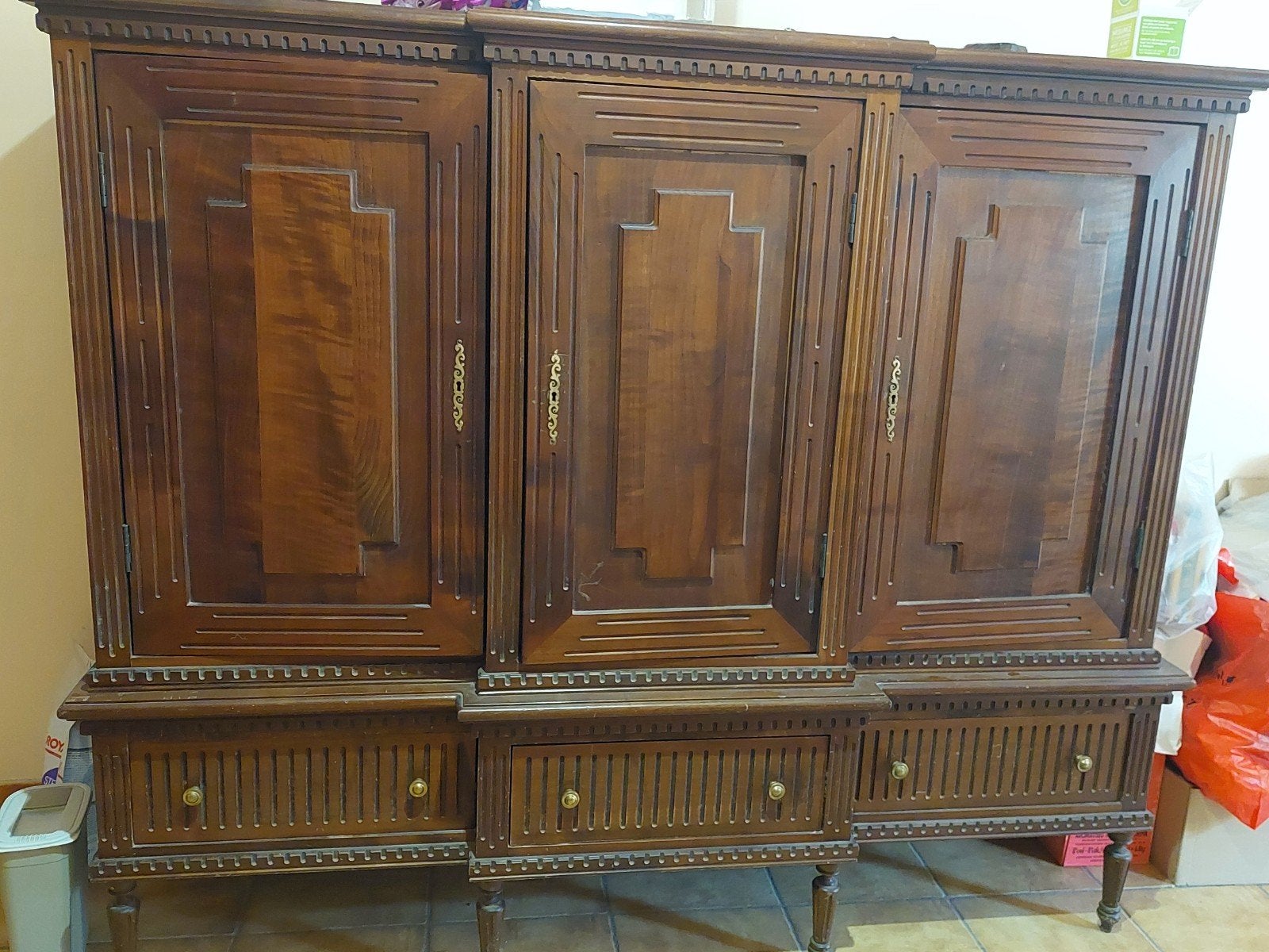 meuble fait main (bois de cerisier), Enlèvement