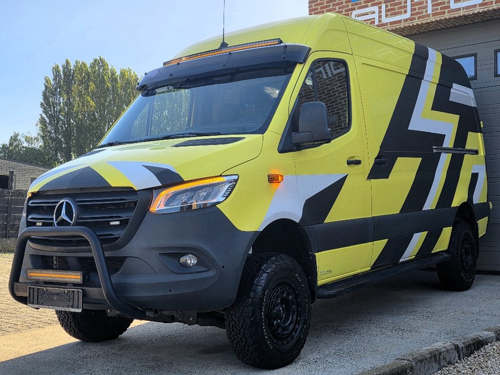 Mercedes Sprinter 419 4X4 - 2024 - 19.000KM - 190PK Automaat, Automaat, Stof, Bedrijf, Diesel