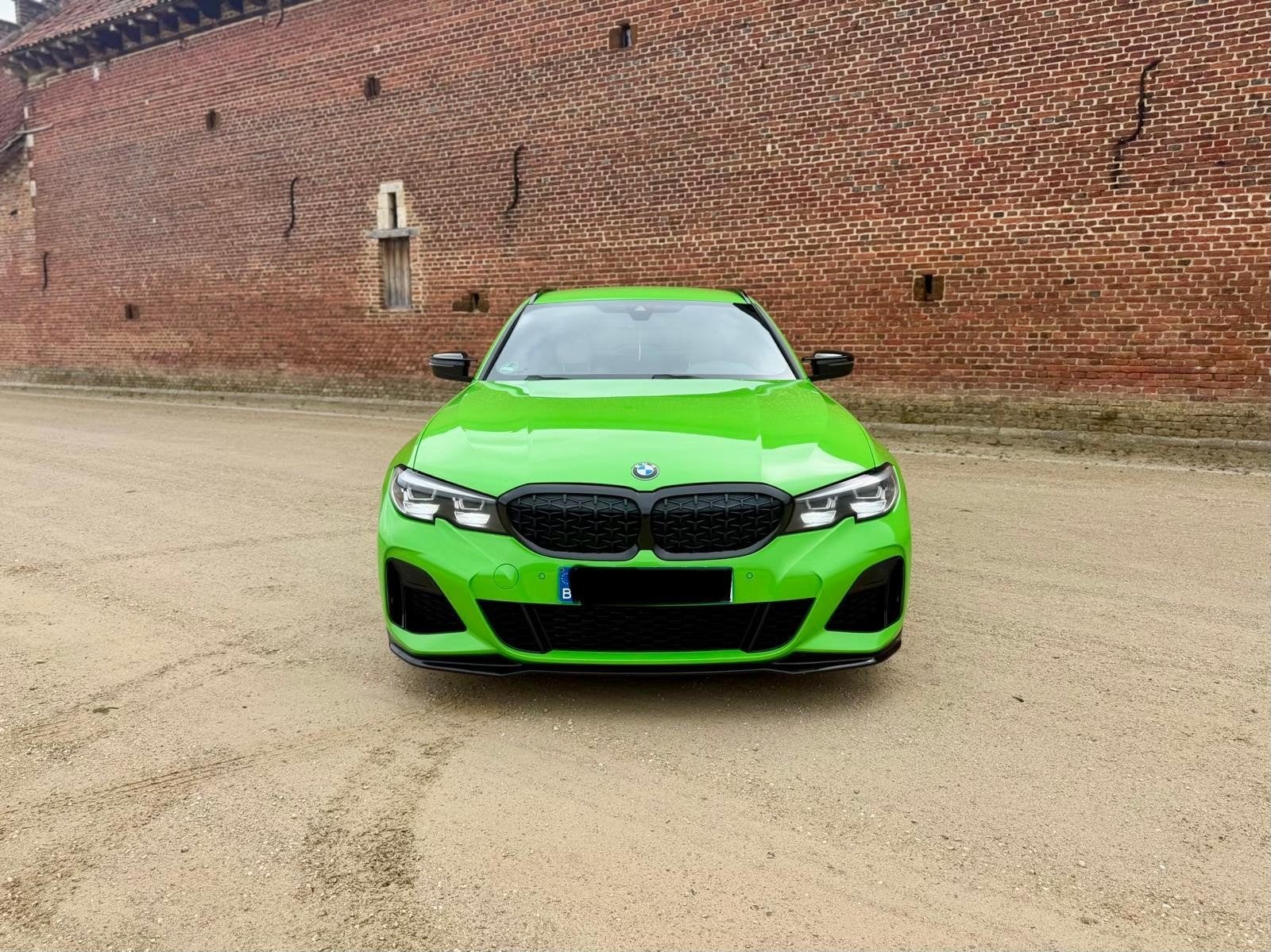 BMW M340D Individual (MANTIS VERTE)



340 chevaux (, Cuir, Achat, Entreprise, 2 places