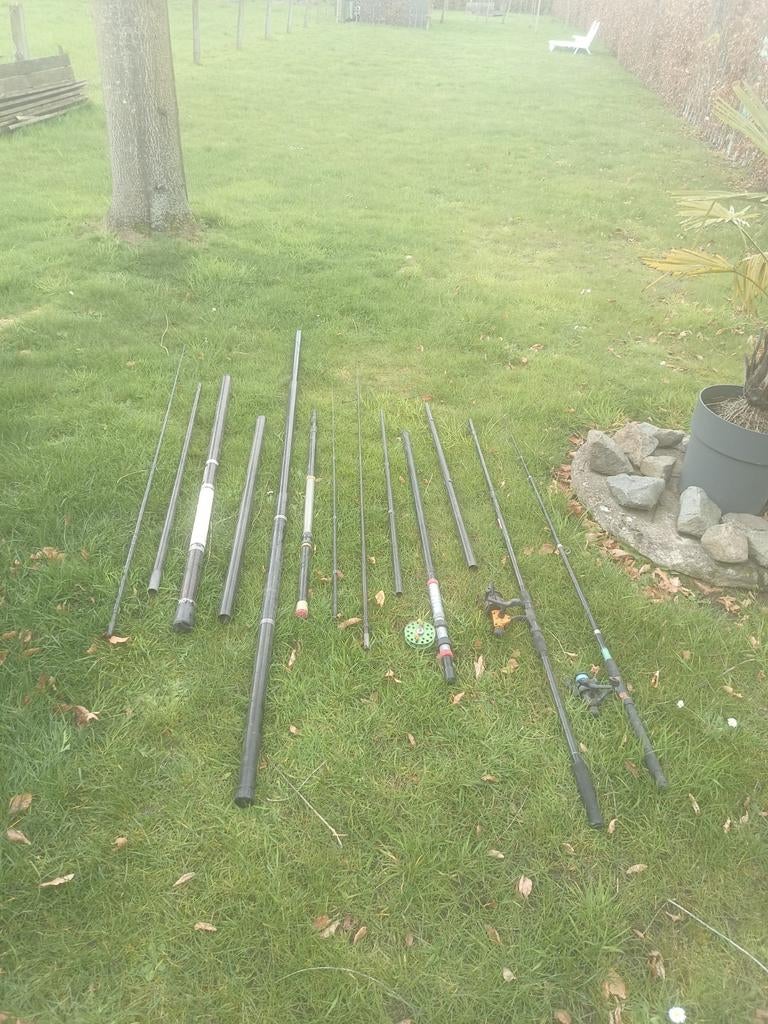 Lot de divers engins de pêche. Extensible en partie, Enlèvement