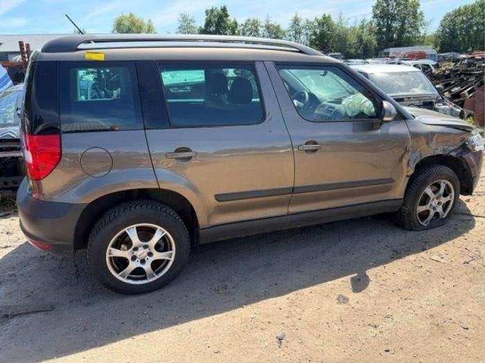 Portière 4portes arrière droite d'un Skoda Yeti (LF8N), -, 3 mois de garantie, Utilisé, Skoda