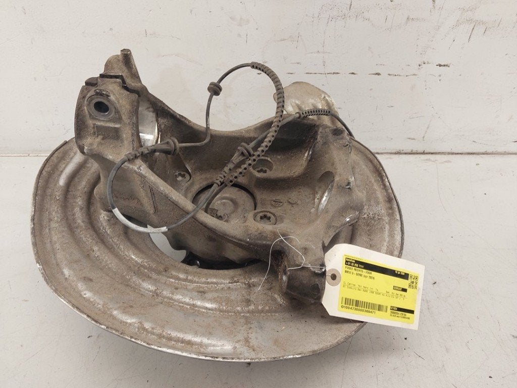 FUSEE RECHTS VOOR BMW 3 serie Touring (G21) (|31216877146|), Gebruikt, BMW, Petuelring 130
80809  München, DE, Bayerische Motoren Werke AG