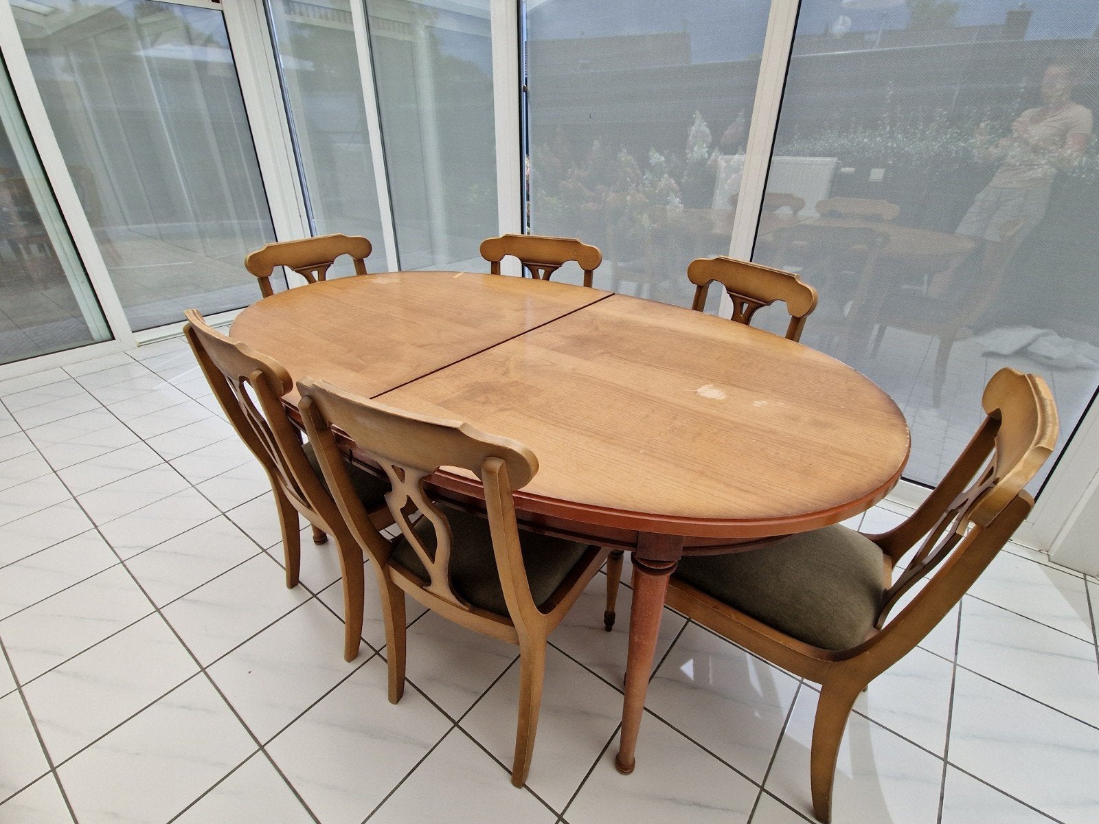 Uitschuifbare tafel met 6 stoelen, Huis en Inrichting, Tafels | Eettafels, Ophalen, Gebruikt, Ovaal