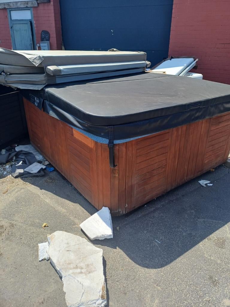 Jacuzzi gratis geleverd bij u, Tuin en Terras, Ophalen of Verzenden