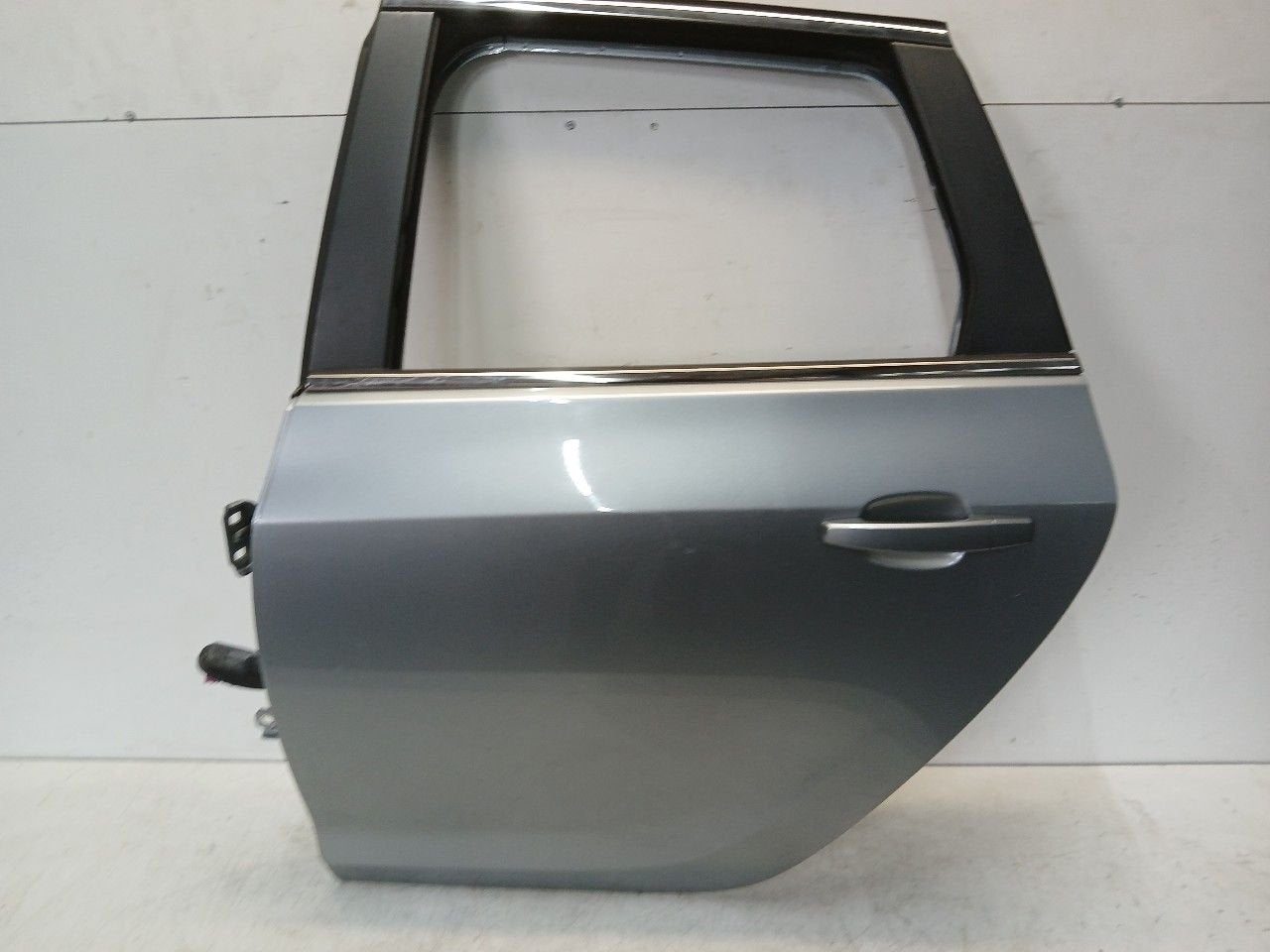 Portier links achter Opel Astra, Onderdelen@venauto.nl, Van der Ven Autorecycling B.V., Ettenseweg 76, 4706 PB Roosendaal, The Netherlands