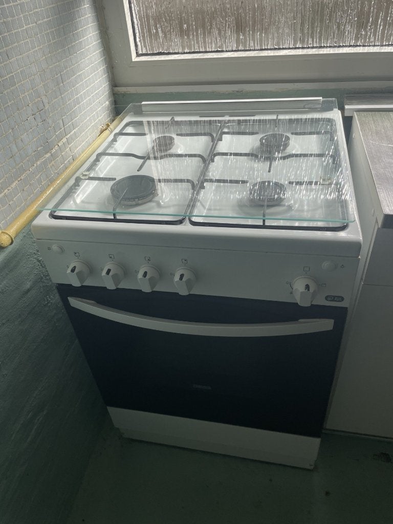 gasfornuis Zanussi  60  cm  -  zeer nette staat, Gaz, 85 à 90 cm, 4 zones de cuisson, Enlèvement