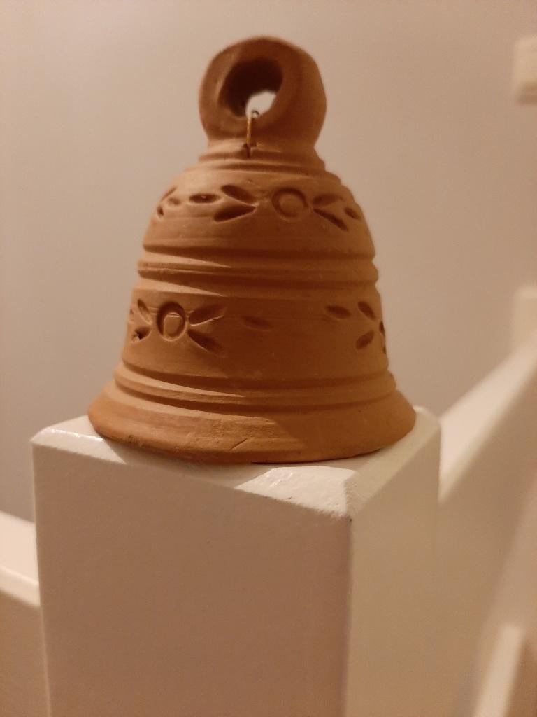 terracotta klokje met klepel , vintage, Antiek en Kunst, Ophalen