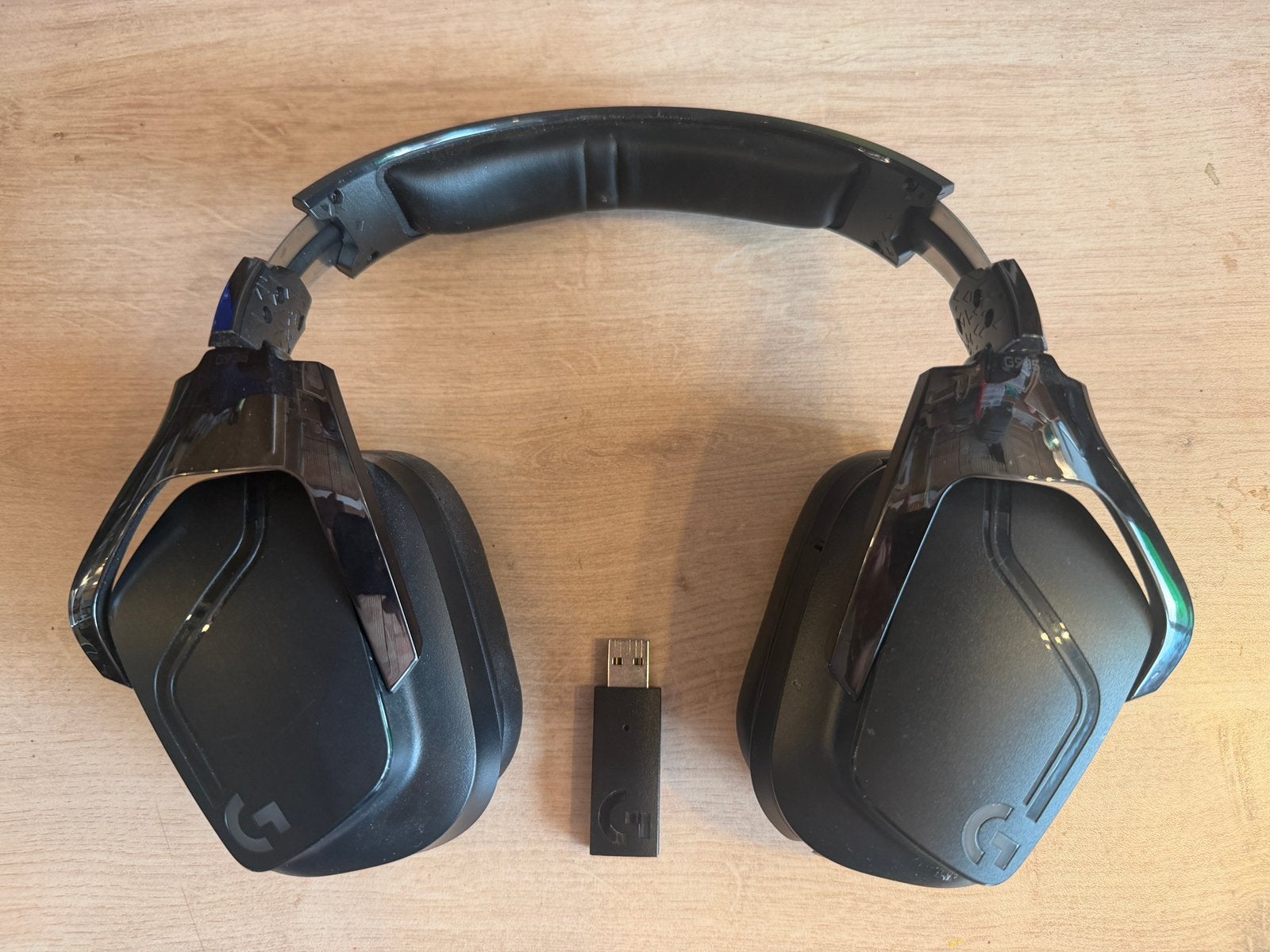 Logitech G935, Computers en Software, Headsets, Ophalen of Verzenden, Zo goed als nieuw