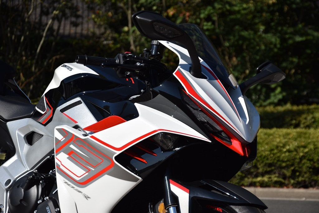 ZONTES - 703 RR - COURSE AVEC UN VRAI PILOTE, Permis Moto A, Entreprise, Plus de 35 kW, Zontes