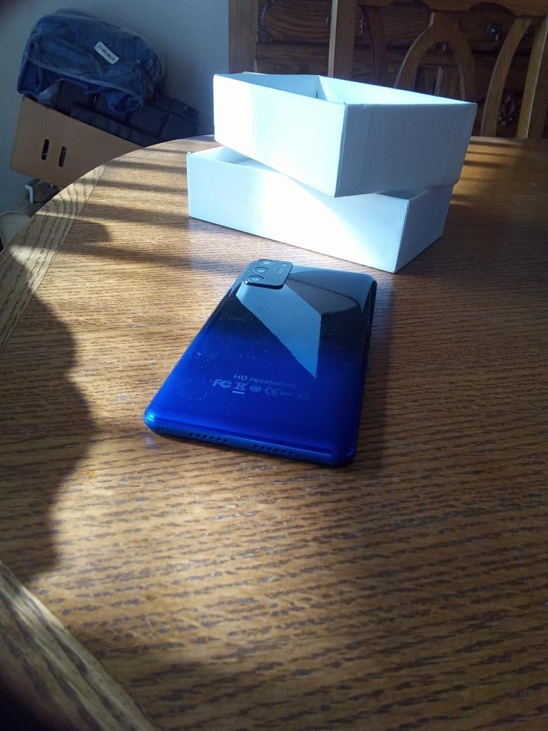 GSM bicolor, Enlèvement