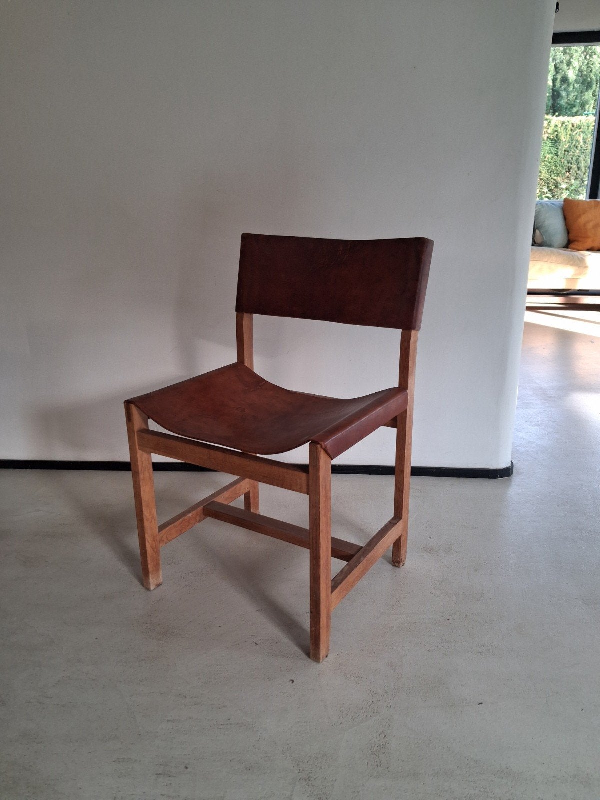 chaise cuir, Enlèvement, Bois