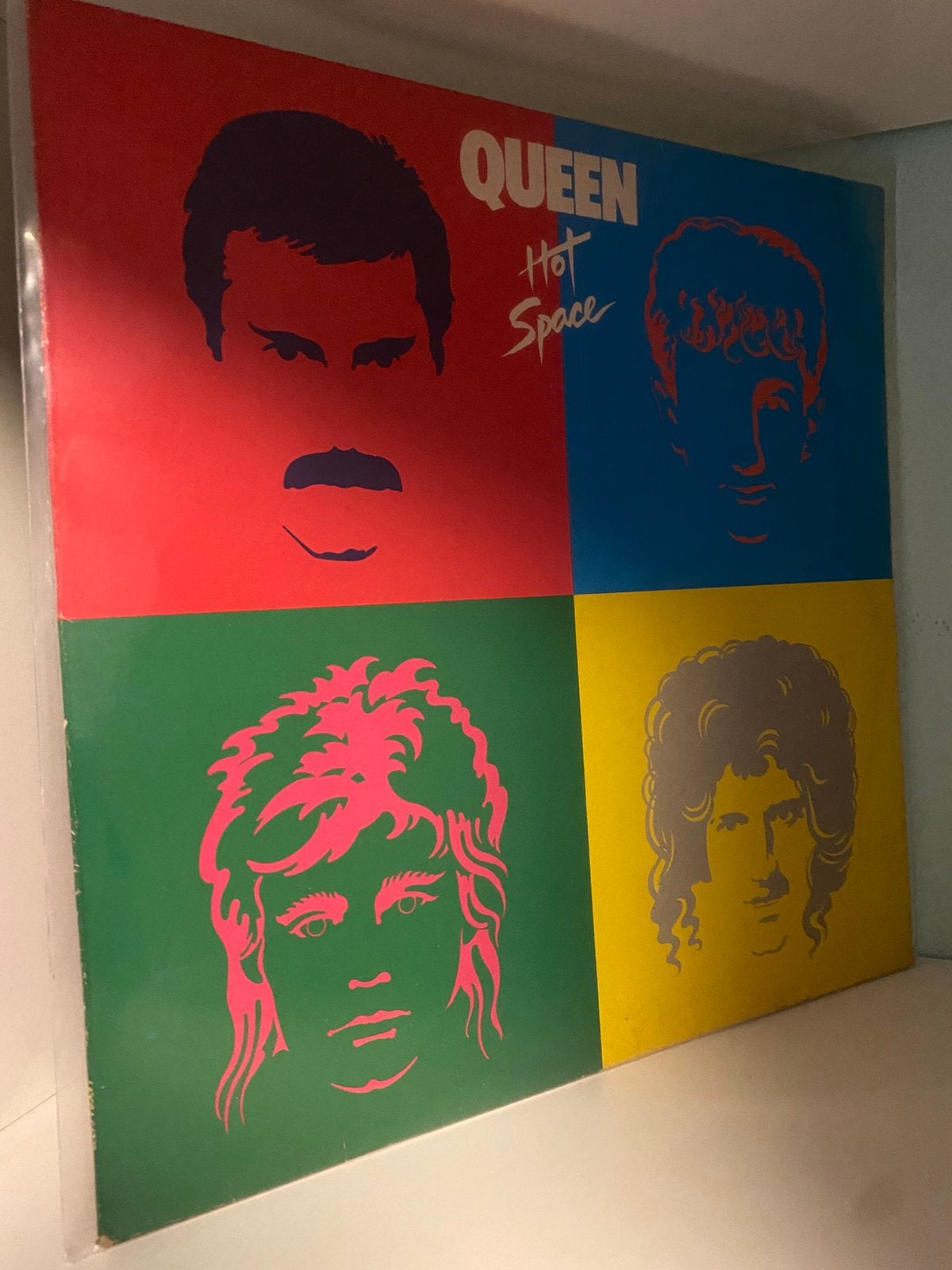 Queen – Hot Space - Europe 1982 (J), CD & DVD, Envoi, 1980 - 1989, Utilisé, Pop rock