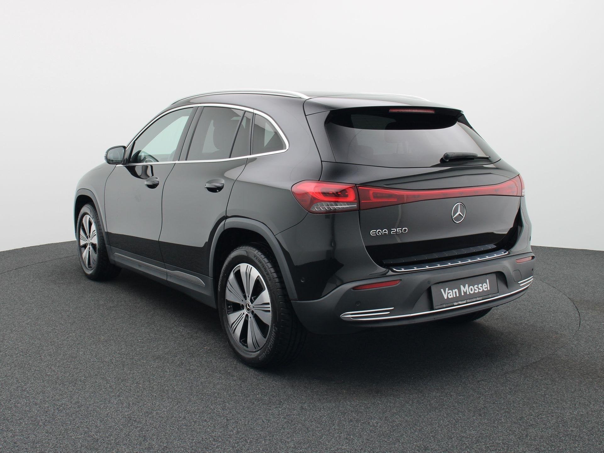 Mercedes-Benz EQA 250 Business Line, Auto's, Dealer onderhouden, Stof, Gebruikt, Zwart