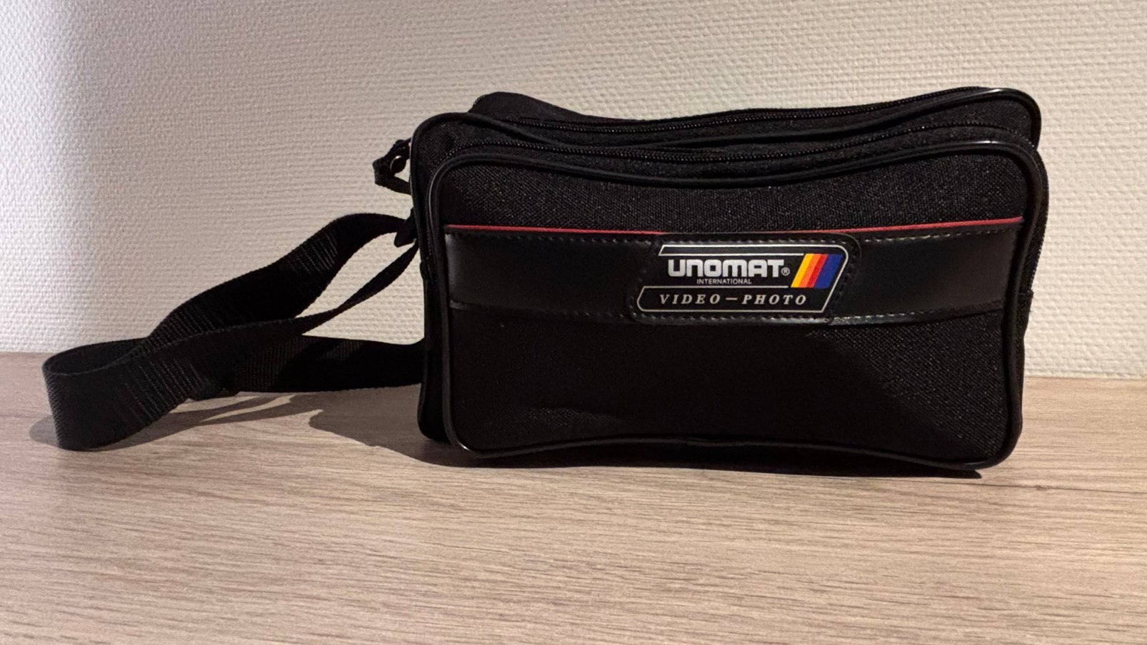 JVC vintage videocamera met oplader en draagtas getest/werkt, Ophalen of Verzenden, Zo goed als nieuw