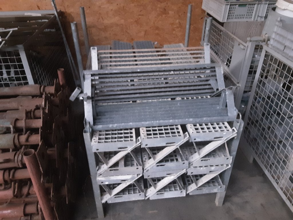 Werftrappen galva, Doe-het-zelf en Bouw, Ophalen, Gebruikt