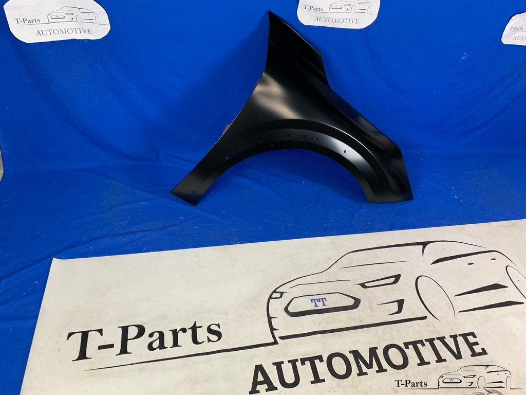 Pare-boue c t droit Peugeot 208 GT 9823208280, Neuf, Info@fabrikant.eu, Fabrikant BV, Fabrikantstraat 1
1000 AA  Amsterdam, NL
