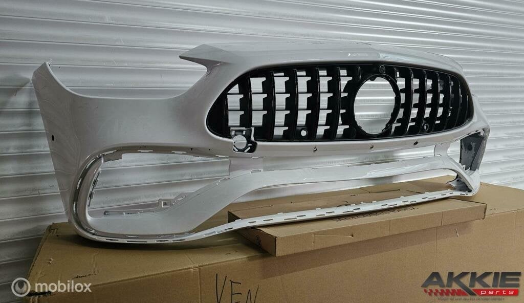 Mercedes C43 amg Bumper voor Earo W206 S206 A2068851905, Gebruikt, Voor, Ophalen of Verzenden, Bumper