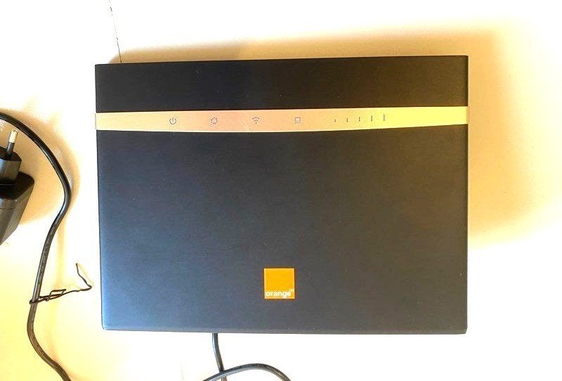Huawei B525s-23a 4G-router met kabel, Ophalen of Verzenden, Router, Huawei