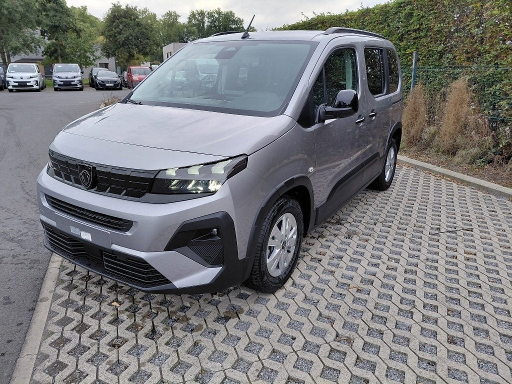 Peugeot Rifter-  Nieuw - DIRECT LEVERBAAR - 8 jaar garantie, Auto's, Voorwielaandrijving, Dealer onderhouden, Euro 6, 1199 cc