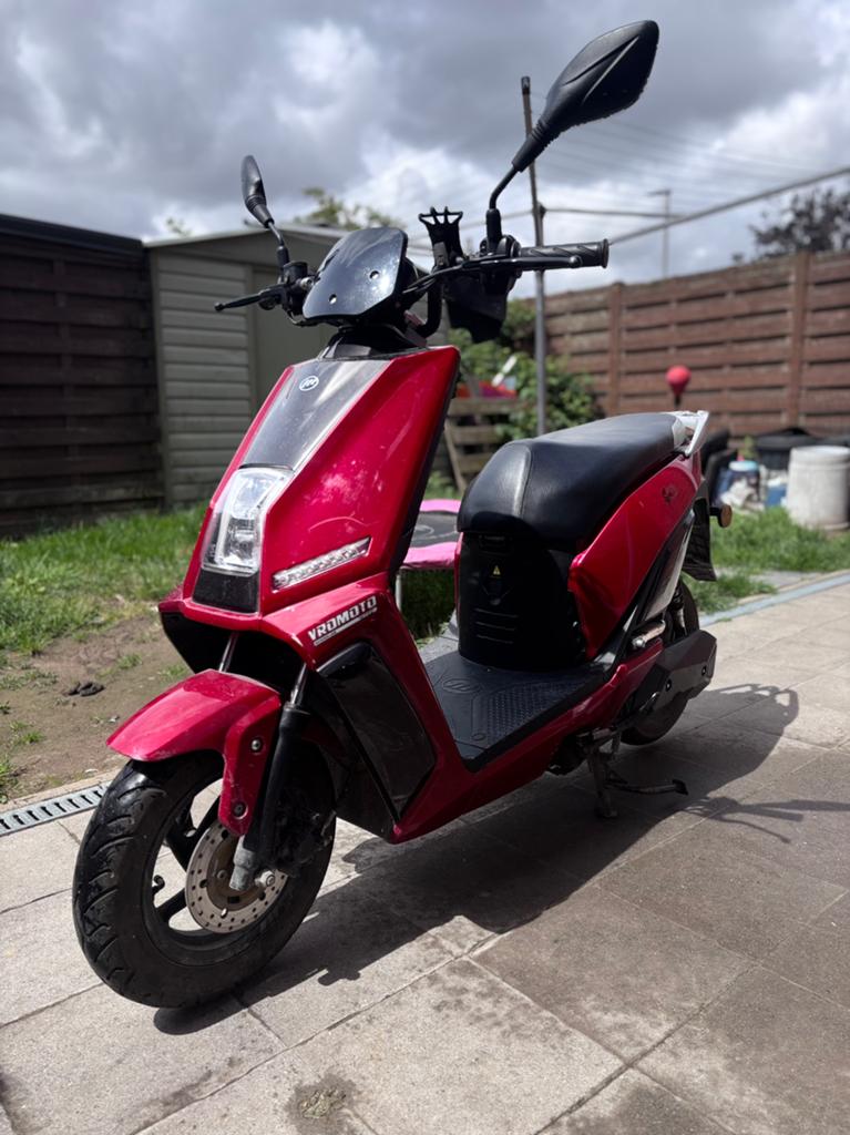 Lifan E3 elektrische brommer A-klasse 2020, Vélos & Vélomoteurs, Scooters | Marques Autre, Comme neuf, Enlèvement, Classe A (25 km/h)
