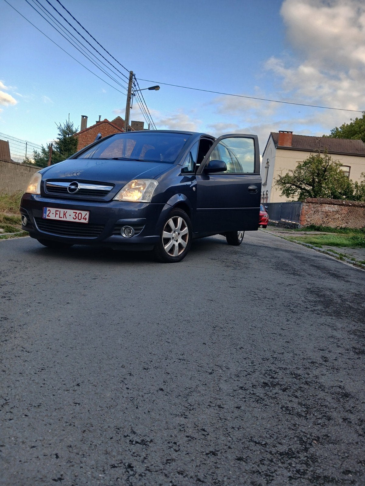 A vendre Opel Meriva dans  bon état général, Particulier, Achat