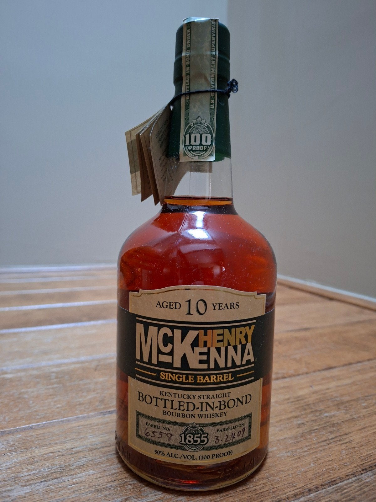 Henry Mckenna bourbon 10 years whiskey, Collections, Neuf, Pleine, Enlèvement, Autres types