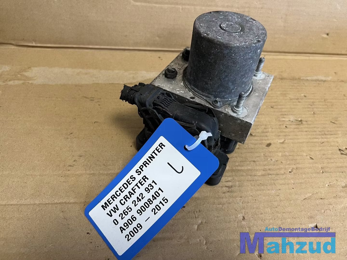 MERCEDES SPRINTER ABS Pomp A9069008401 2006-2016, Auto-onderdelen, Gebruikt, Mercedes-Benz AG, Mercedes-Benz, Mercedesstrasse 120
70372  Stuttgart, DE