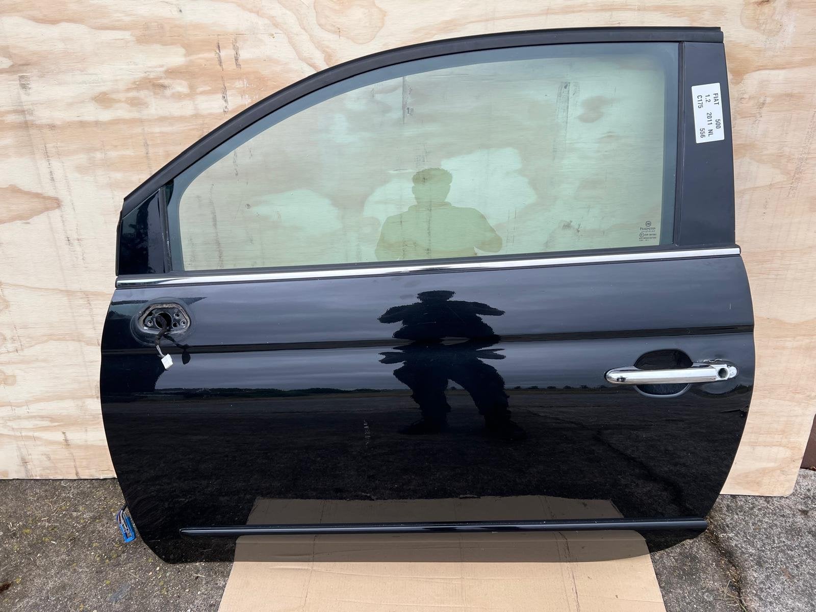 Fiat 500 876/B noire Porte gauche (2007 2015), Stellantis Europe S.p.A., Info@stellantis.com, Utilisé, Corso Giovanni Agnelli 200
10135  Turin, IT