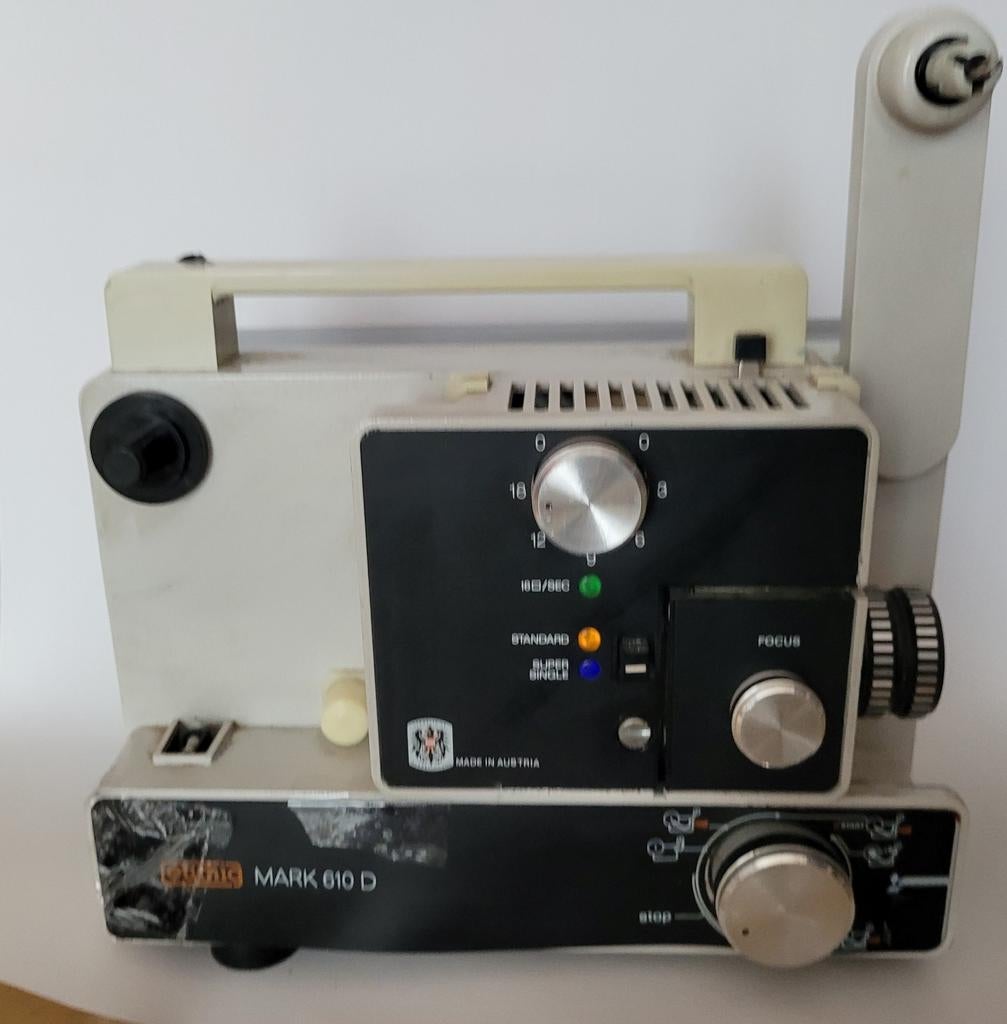 FILMPROJECTOR NORIS, Ophalen