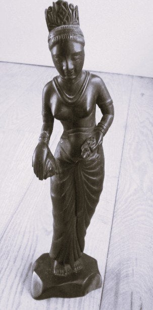 statuette cinghalaise bois 32 cm – Impeccable, Antiquités & Art, Sur socle, Bois, Asie, Enlèvement